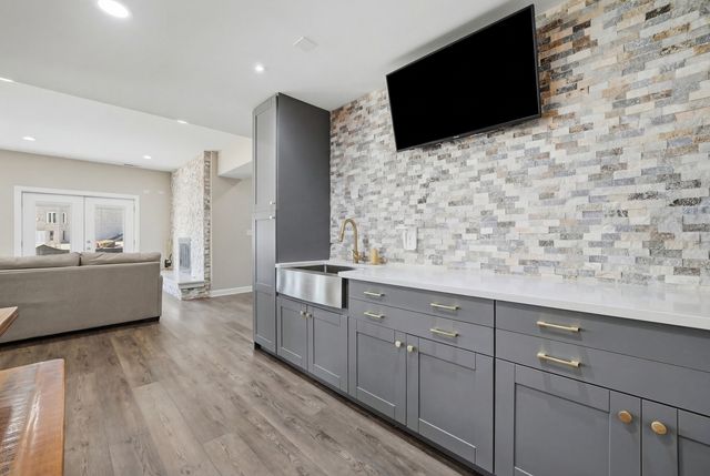 13202 LAKEPOINT Drive, Plainfield, IL 60585