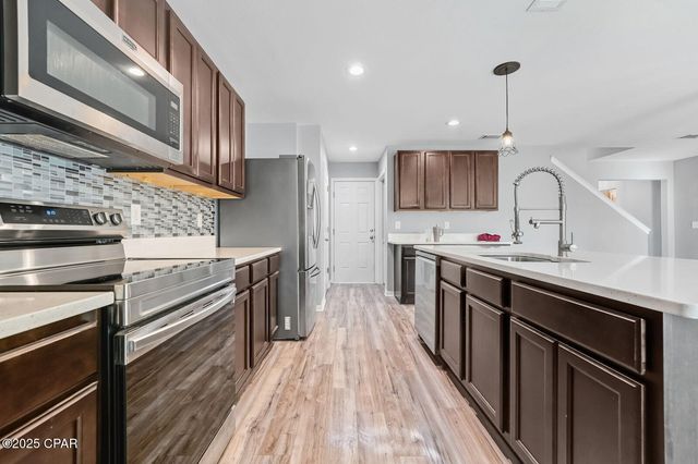 7312 Port Place Street, Southport, FL 32409