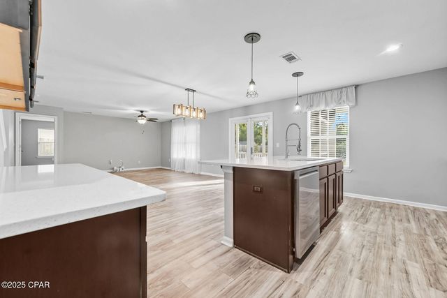 7312 Port Place Street, Southport, FL 32409