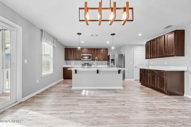 7312 Port Place Street, Southport, FL 32409