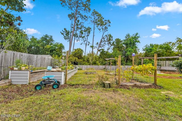 7312 Port Place Street, Southport, FL 32409