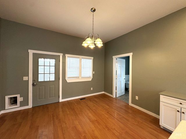 1529 S Vermont, Boise, ID 83706