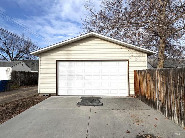 1529 S Vermont, Boise, ID 83706