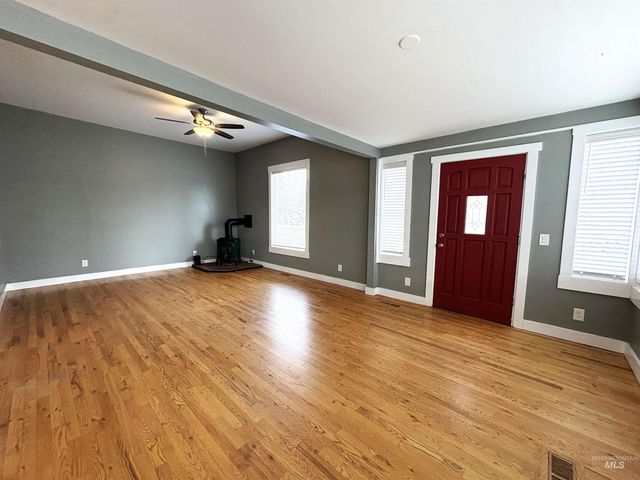 1529 S Vermont, Boise, ID 83706