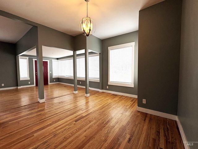 1529 S Vermont, Boise, ID 83706