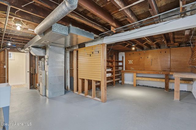 3308 W NORTHWEST BLVD, Spokane, WA 99205