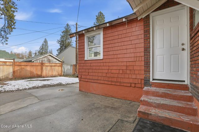 3308 W NORTHWEST BLVD, Spokane, WA 99205