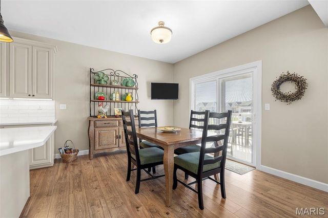 212 Colonial Crossing, Wentzville, MO 63385