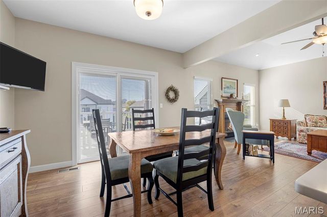 212 Colonial Crossing, Wentzville, MO 63385