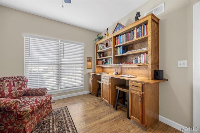 212 Colonial Crossing, Wentzville, MO 63385