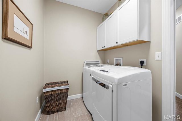 212 Colonial Crossing, Wentzville, MO 63385