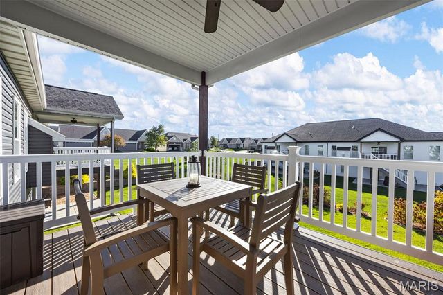 212 Colonial Crossing, Wentzville, MO 63385