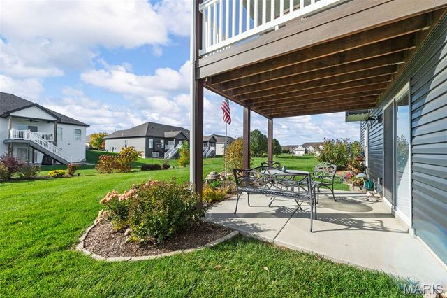 212 Colonial Crossing, Wentzville, MO 63385