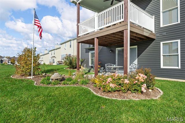 212 Colonial Crossing, Wentzville, MO 63385