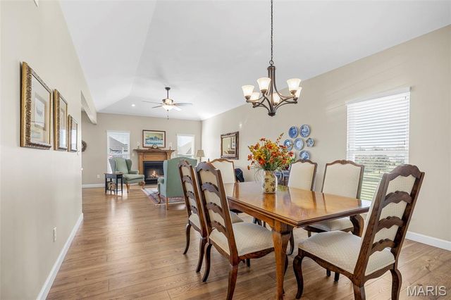 212 Colonial Crossing, Wentzville, MO 63385