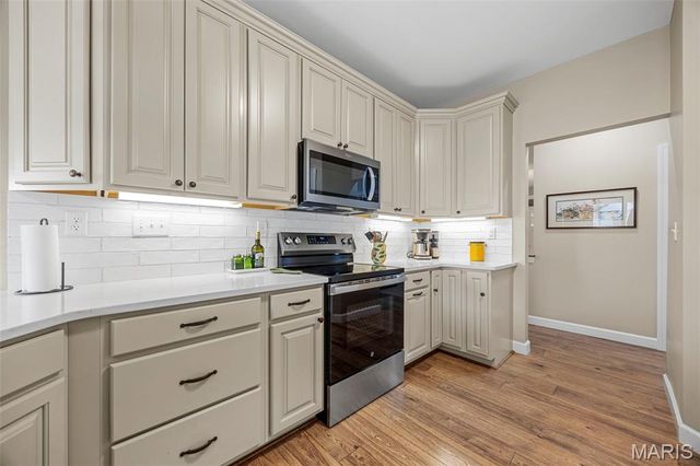 212 Colonial Crossing, Wentzville, MO 63385