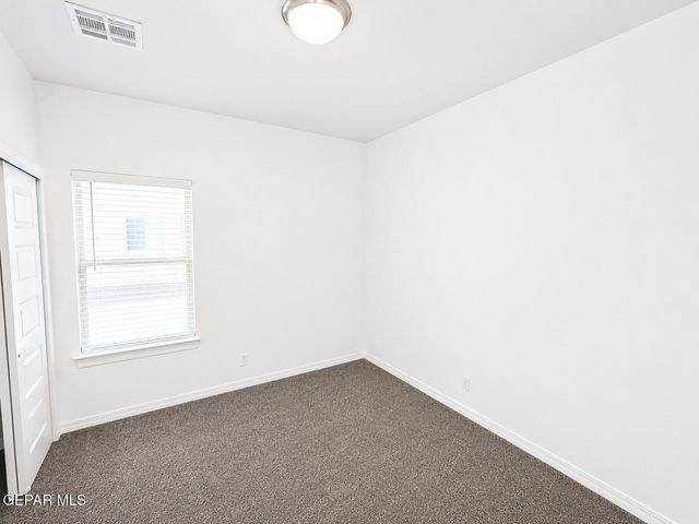 922 Andrew Arroyos Drive, Socorro, TX 79927