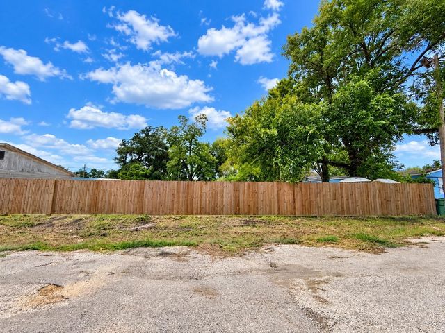 608 Ester Street, Dayton, TX 77535
