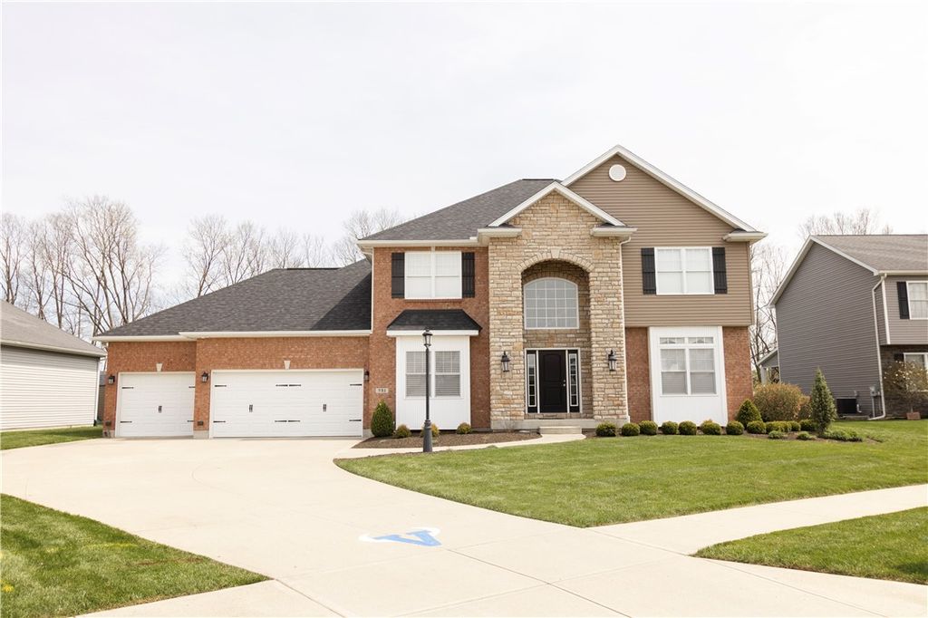 731 Sherwood Drive, Troy, OH 45373