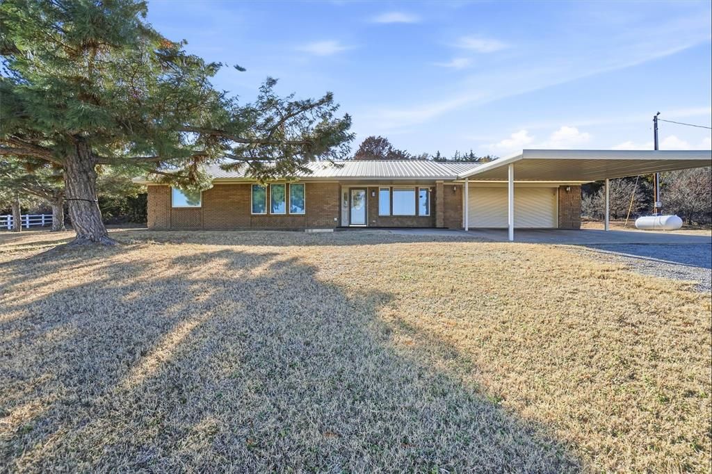 Image 1 of property listing at 22778 Highway 62B, Snyder, OK 73566