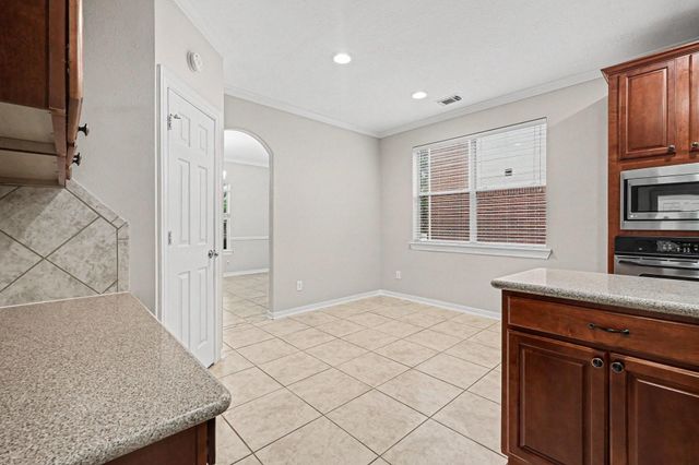 6511 Greencreek Meadows Lane, Spring, TX 77379