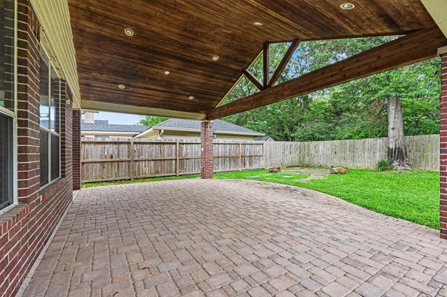 6511 Greencreek Meadows Lane, Spring, TX 77379
