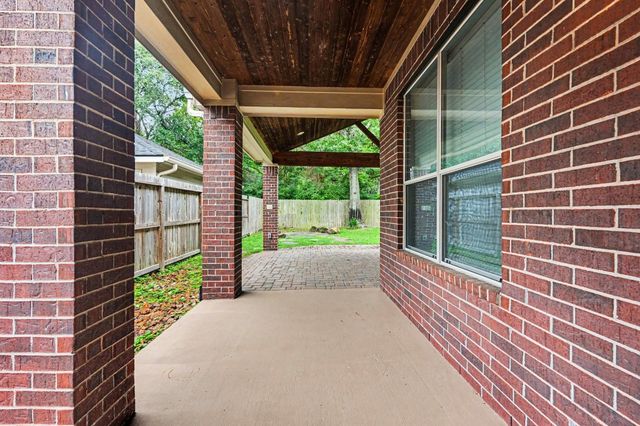 6511 Greencreek Meadows Lane, Spring, TX 77379