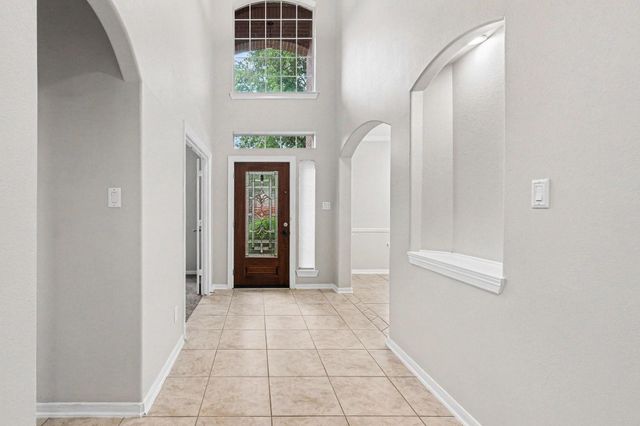 6511 Greencreek Meadows Lane, Spring, TX 77379