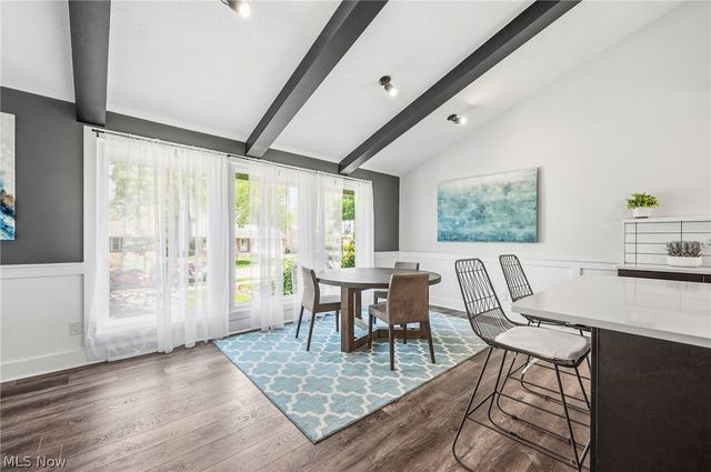 24042 Greenlawn Avenue, Beachwood, OH 44122