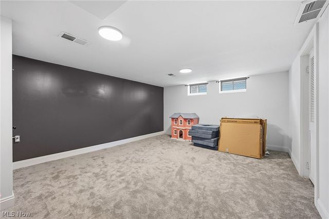 24042 Greenlawn Avenue, Beachwood, OH 44122