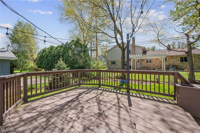 24042 Greenlawn Avenue, Beachwood, OH 44122