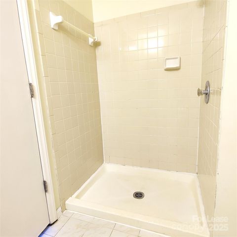 9500 Shannon Green Drive J, Charlotte, NC 28213