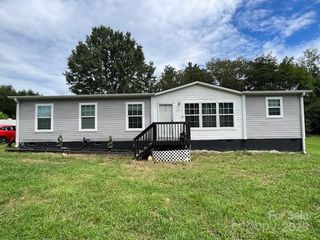 3320 Hunawill Street, Claremont, NC 28610