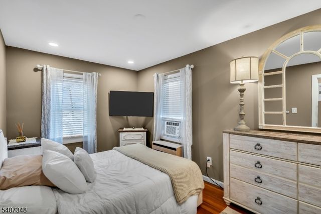 201 E Lincoln Ave, Roselle Park Boro, NJ 07204