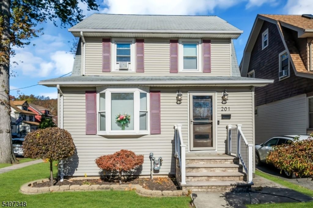 201 E Lincoln Ave, Roselle Park Boro, NJ 07204