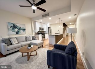 112 MARKET ST #4, Philadelphia, PA 19106