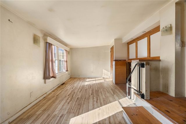 98 Canal Street, Lyons, NY 14489