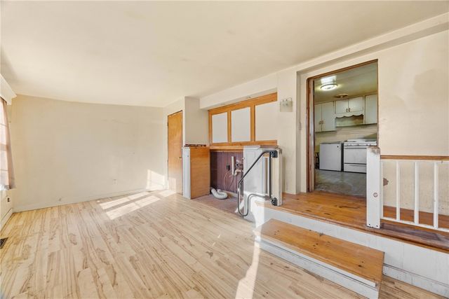 98 Canal Street, Lyons, NY 14489