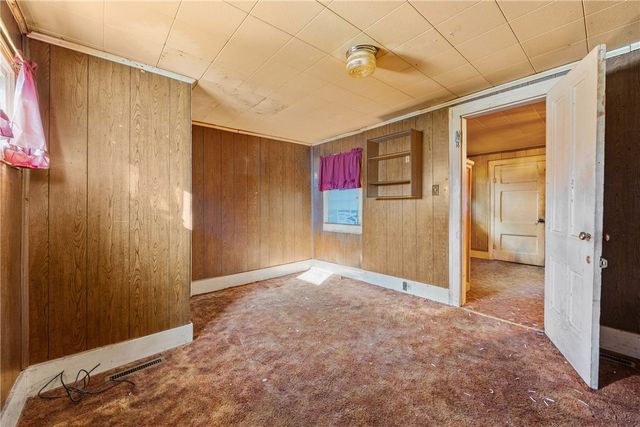 98 Canal Street, Lyons, NY 14489