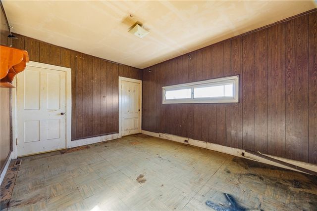 98 Canal Street, Lyons, NY 14489