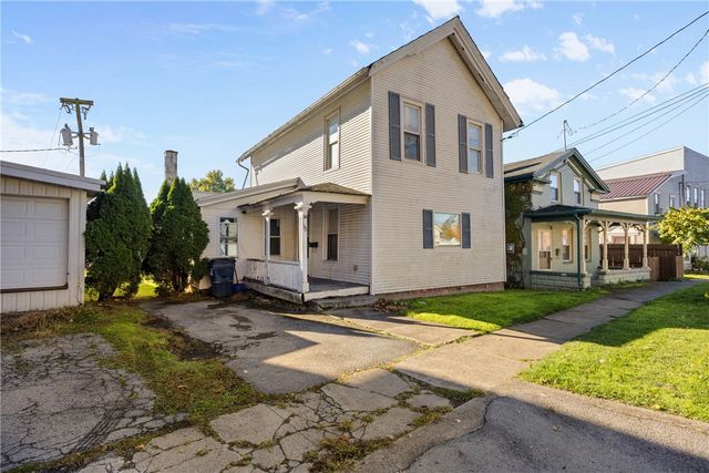 98 Canal Street, Lyons, NY 14489