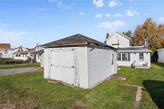 98 Canal Street, Lyons, NY 14489