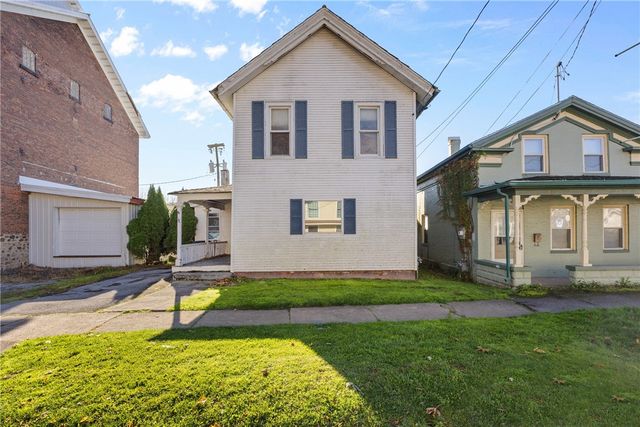 98 Canal Street, Lyons, NY 14489