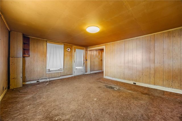 98 Canal Street, Lyons, NY 14489