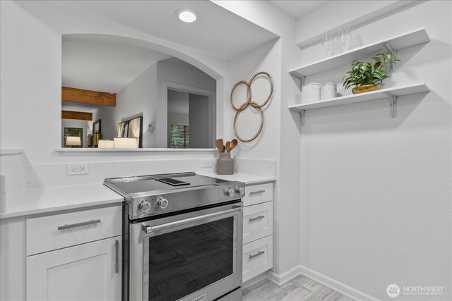 3921 108th Avenue NE #A101, Bellevue, WA 98004