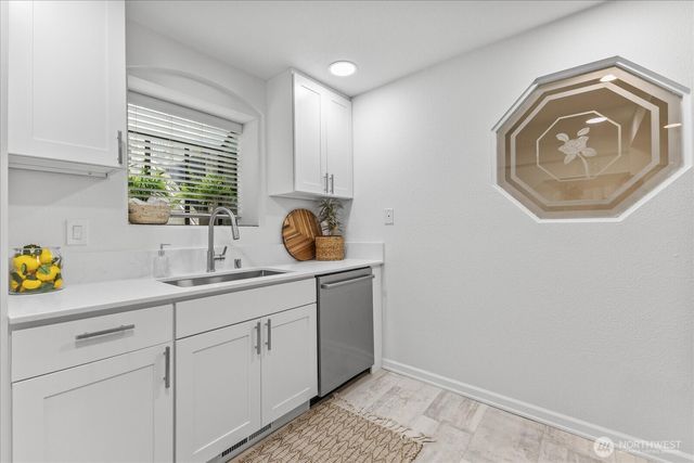 3921 108th Avenue NE #A101, Bellevue, WA 98004