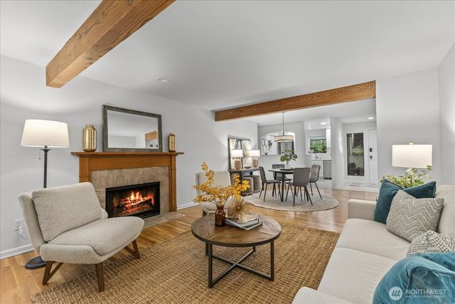 3921 108th Avenue NE #A101, Bellevue, WA 98004