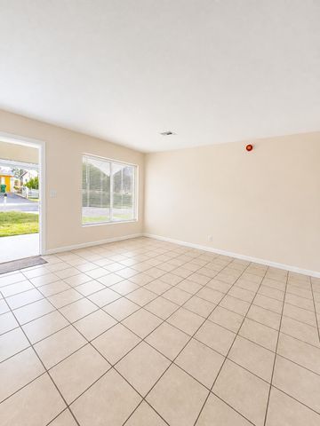 4285 SW 49th Street, Fort Lauderdale, FL 33314