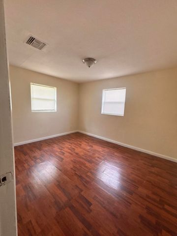 4285 SW 49th Street, Fort Lauderdale, FL 33314