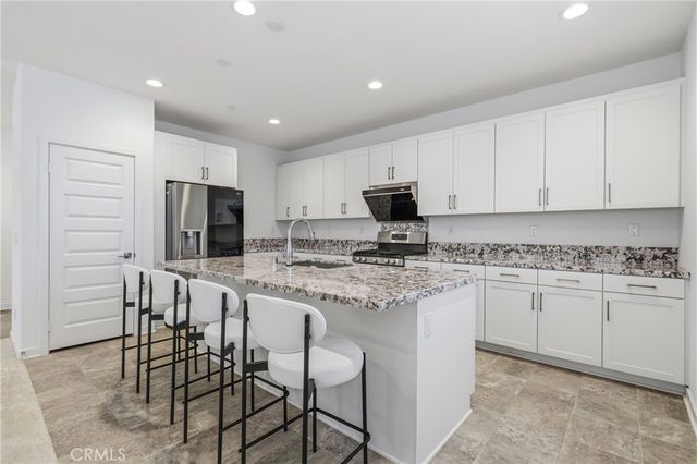 6992 Mallow Drive 4, Fontana, CA 92336